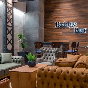 **** Otel Bridge Gürcistan